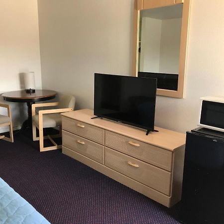 Luxury Inn George West エクステリア 写真